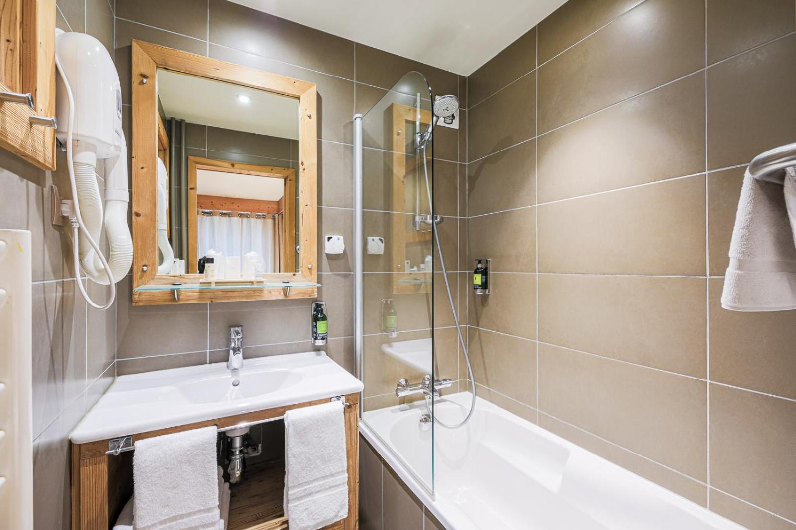 Hotel Et Spa Les Clarines Correncon-en-Vercors Luaran gambar