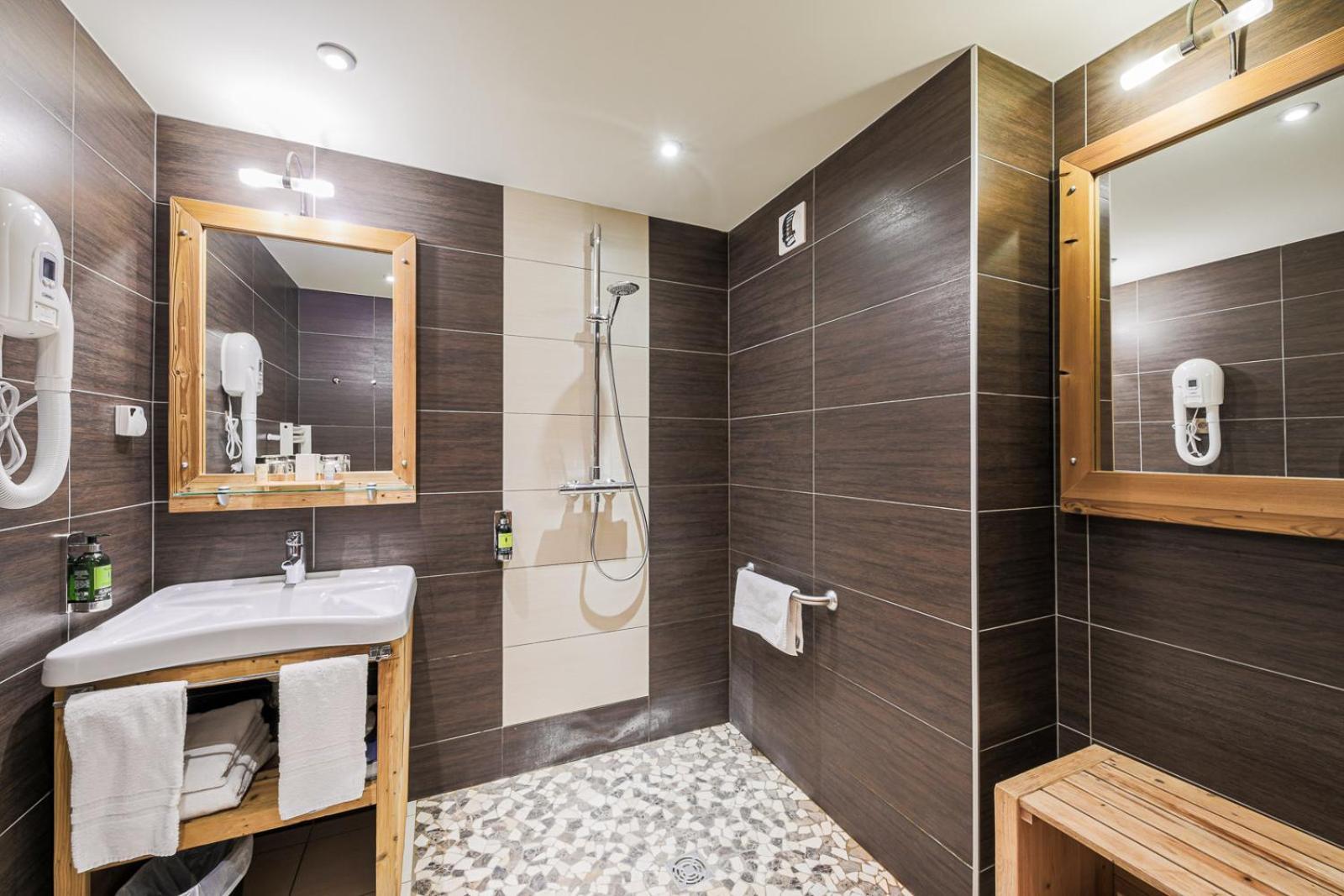 Hotel Et Spa Les Clarines Correncon-en-Vercors Luaran gambar